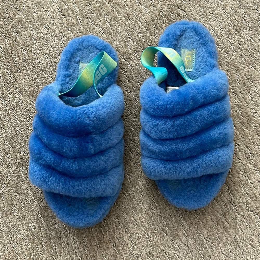 UGG Fluff Yeah Slides Size 6